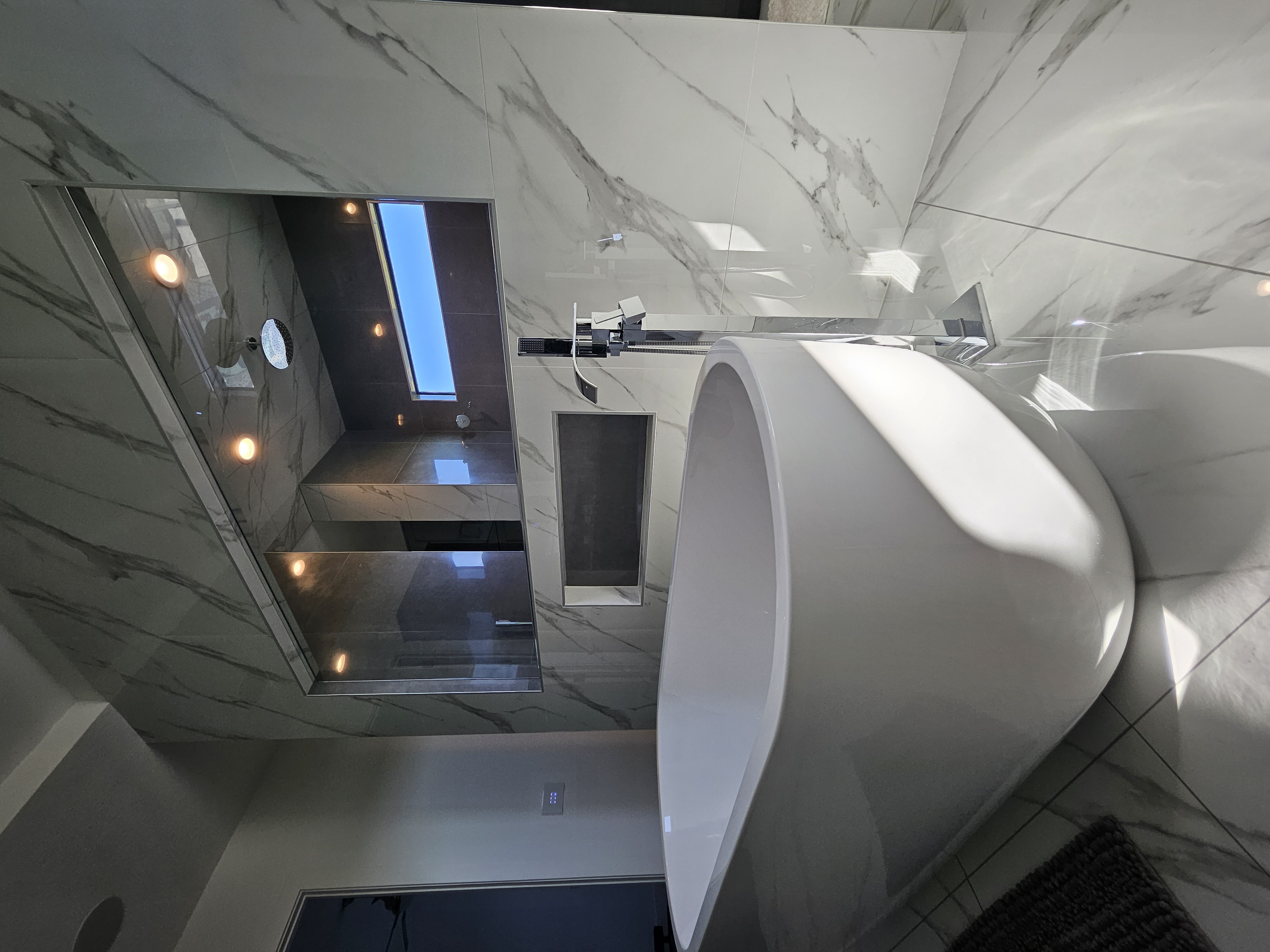 Spa Master Bath with Body Jets - Bathroom tile project in Plant City, FL
